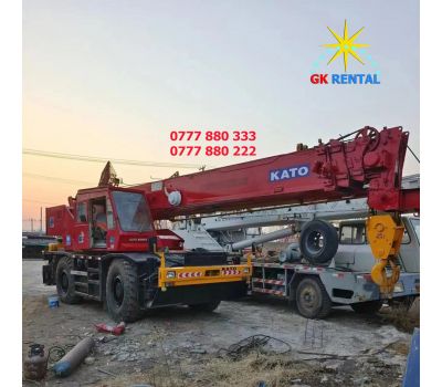 THUÊ XE CẦN CẨU BÁNH LỐP KATO KR-25